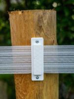 Tape Rail 4" Wood Post Insulator 25/Pk